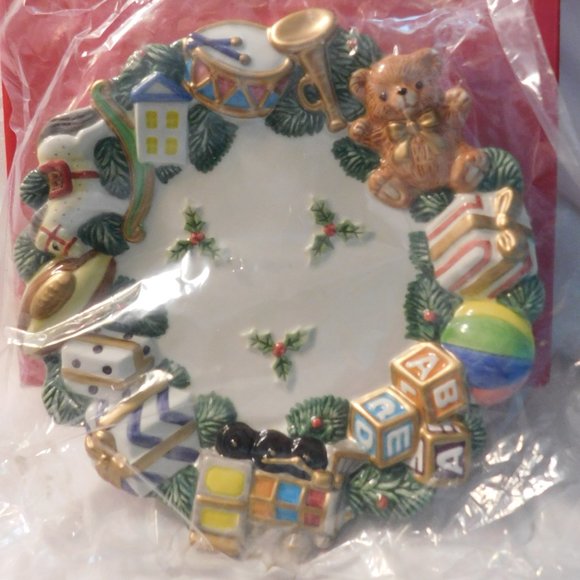 FITZ AND FLOYD TOYLAND CANAPE PLATE WITH ORIGINAL BOX - Picture 3 of 7